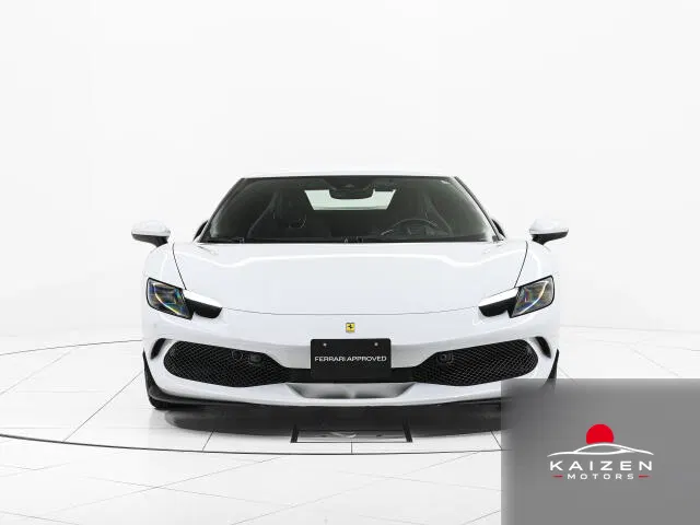 Ferrari 296GTB F1 DCT Bianco Cervino 2024 — photo 1 sur 8