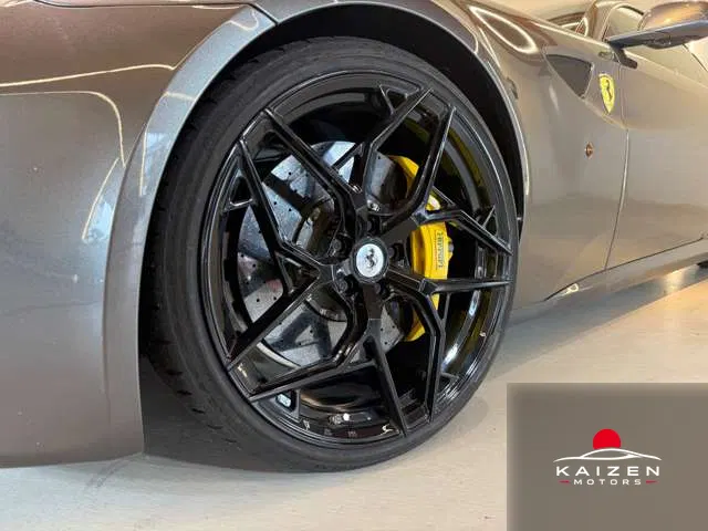 Ferrari FF F1 DCT 4WD 2014 — photo 1 sur 8
