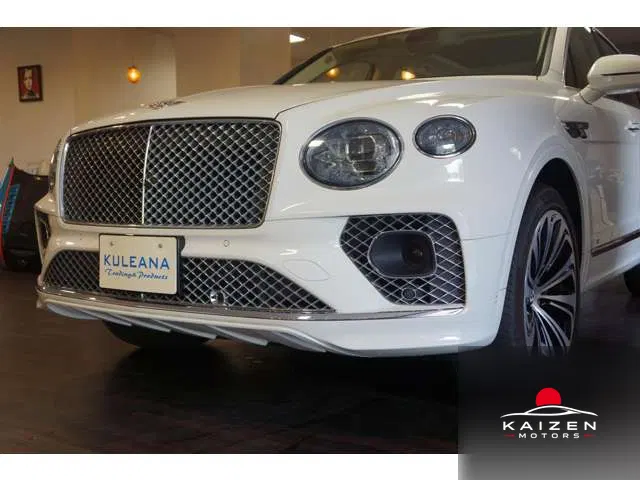 Bentley Bentayga V8 4WD 2023 — photo 1 sur 8
