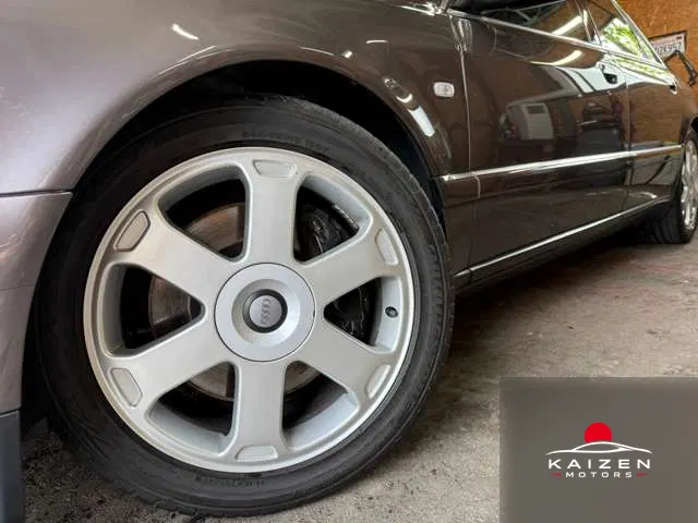 Audi S8 4.2 4WD 2004 — photo 1 sur 8