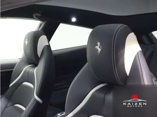 Ferrari GTC4 Lusso T 2020 — photo 1 sur 8