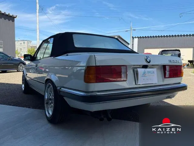 BMW 3 Series Cabriolet BMW320i Cabriolet 1990 — photo 1 sur 8