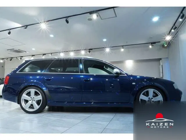 Audi RS6 Avant 2002 — photo 1 sur 8