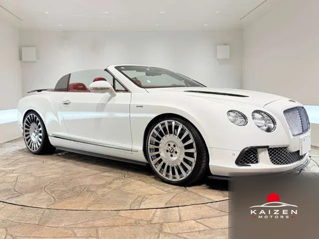 Bentley Continental GTC 6.0 4WD 2012 — photo 1 sur 8