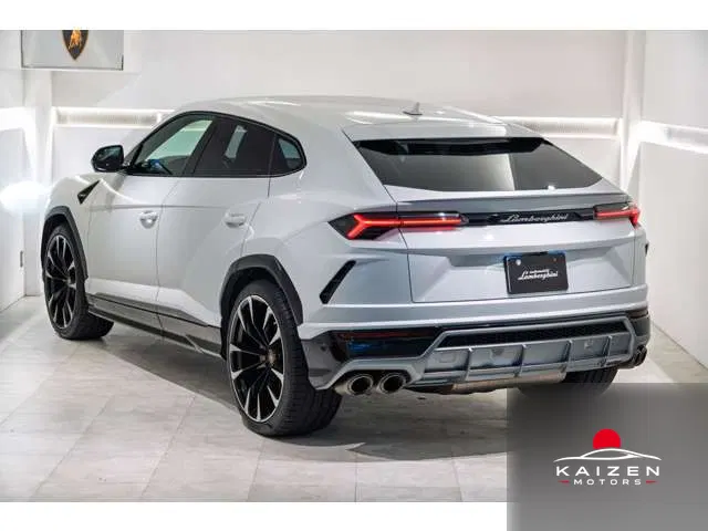 Lamborghini Urus 4.0 4WD LHD Bianco Monocerus Akrapovic 2020 — photo 1 sur 8
