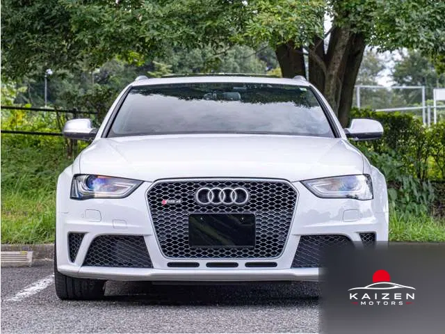Audi RS4 Avant 4.2 4WD 2013 — photo 1 sur 8