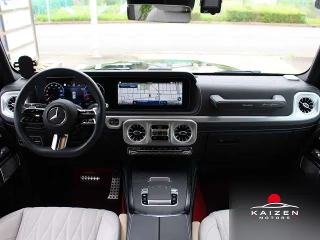 Mercedes-Benz Classe G AMG Line · G450d Pack (ISG) Diesel Turbo 4WD MP202501 2025 — photo 1 sur 8