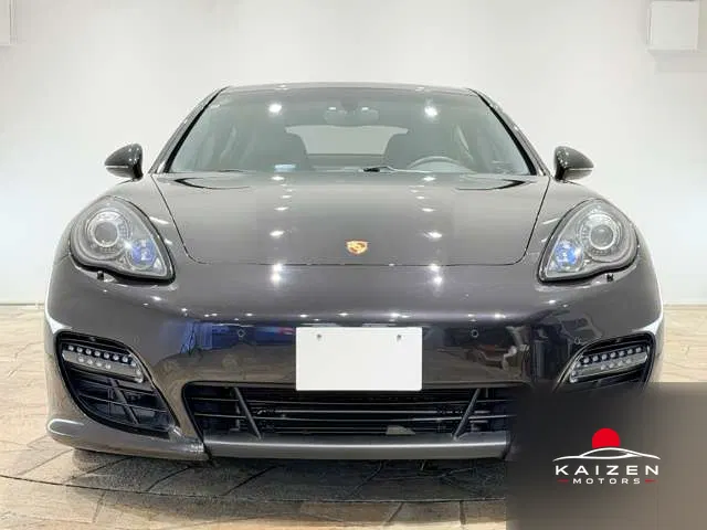Porsche Panamera GTS PDK 4WD 2012 — photo 1 sur 8