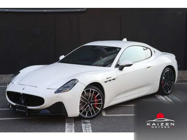 Maserati GranTurismo Modena 4WD 2025 — photo 1 sur 8
