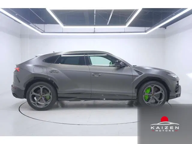 Lamborghini Urus 4.0 4WD 2021 — photo 1 sur 8
