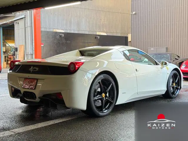 Ferrari 458 Spider F1 DCT 2013 — photo 1 sur 8