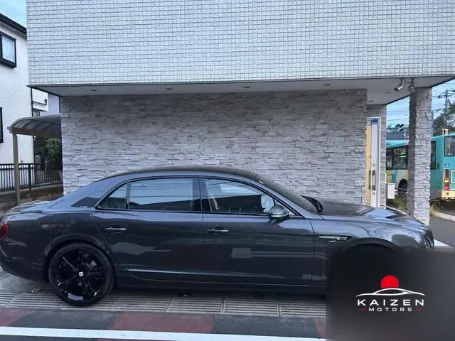 Bentley Flying Spur 6.0 4WD 2018 — photo 1 sur 8
