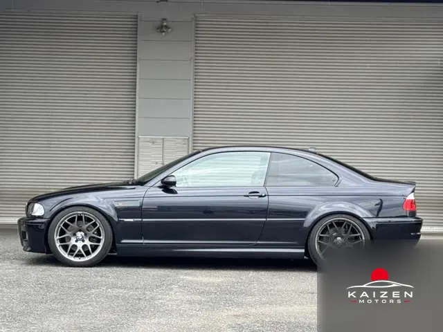BMW M3 SMGII 2003 — photo 1 sur 8