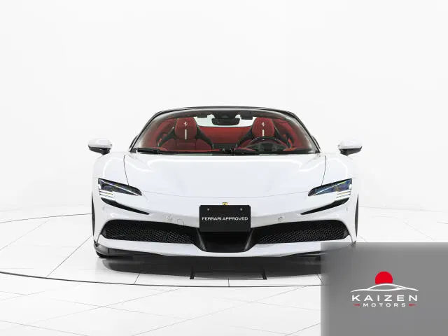 Ferrari SF90 Spider F1 DCT E4WD Bianco Cervino 2024 — photo 1 sur 8