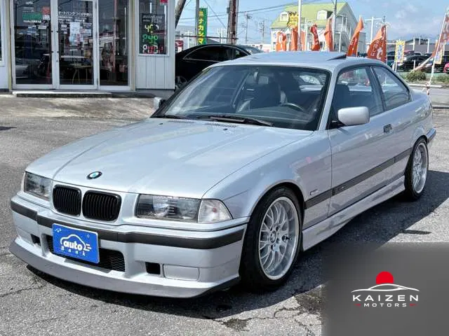 BMW 3 Series Coupé 318is autoBank 1998 — photo 1 sur 8