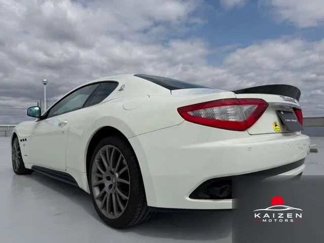 Maserati GranTurismo S 2012 — photo 1 sur 8
