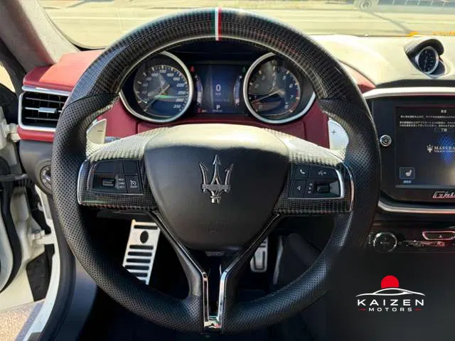 Maserati Ghibli S Q4 4WD 2014 — photo 1 sur 8