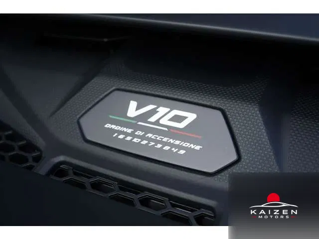 Lamborghini Huracán Sterrato (LDF) 4WD 2025 — photo 1 sur 8