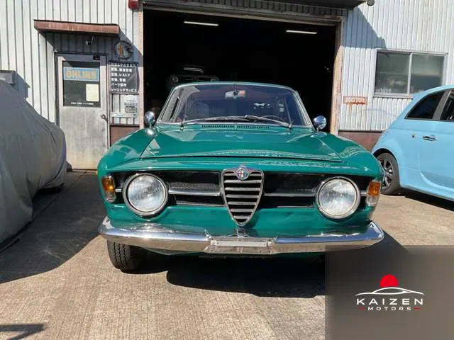 Alfa Romeo Giulia 1300GTJ 1970 — photo 1 sur 8