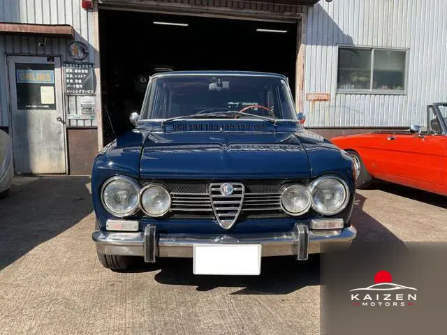 Alfa Romeo Giulia 1969 — photo 1 sur 8