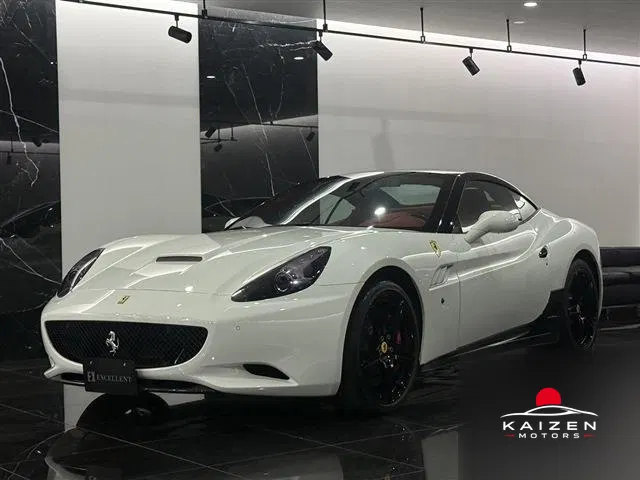 Ferrari California 30 F1 DCT 2013 — photo 1 sur 8