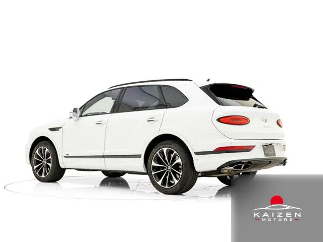 Bentley Bentayga V8 4WD 2022 — photo 1 sur 8