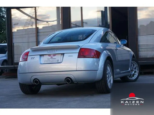 Audi TT Coupé 1.8T 4WD 2001 — photo 1 sur 8