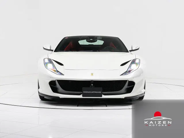 Ferrari 812 Superfast F1 DCT Italia) 2019 — photo 1 sur 8