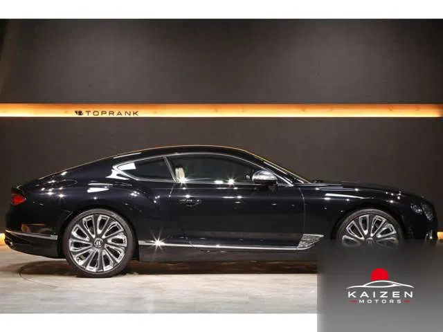 Bentley Continental GT V8 Mulliner 4WD 2022 — photo 1 sur 8