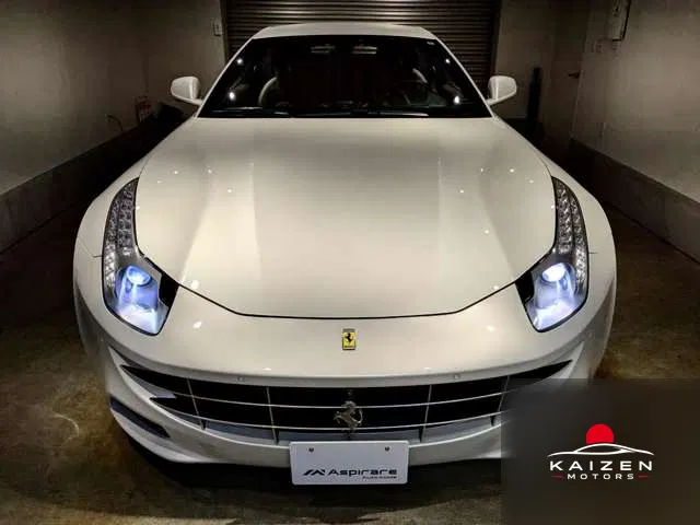 Ferrari FF F1 DCT 4WD 2012 — photo 1 sur 8