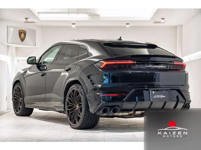 Lamborghini Urus SE 4WD Classico Leather Interior with 2026 — photo 1 sur 8