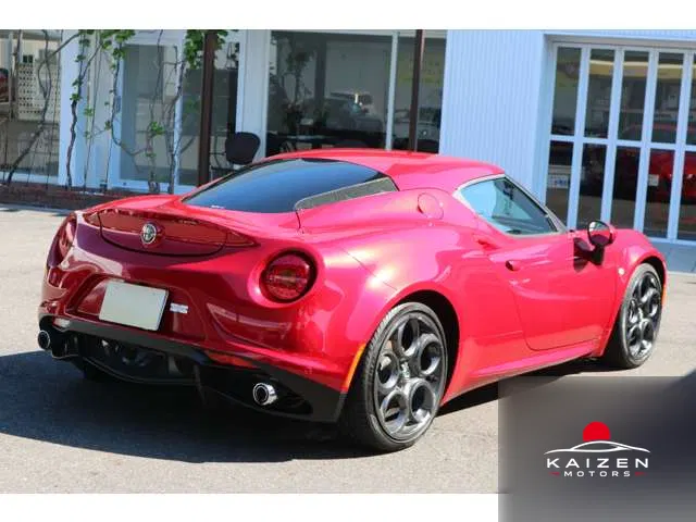 Alfa Romeo 4C 1.7 2015 — photo 1 sur 8