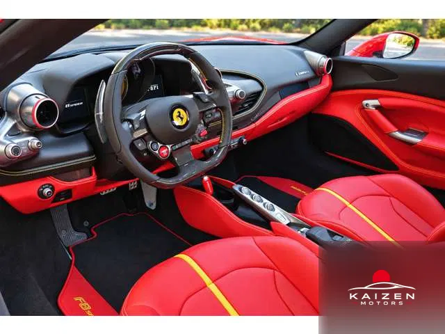 Ferrari F8 Spider F1 DCT 2021 — photo 1 sur 4