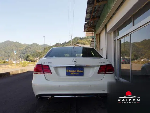 Mercedes-Benz Classe E E400 Hybride 2013 — photo 1 sur 8
