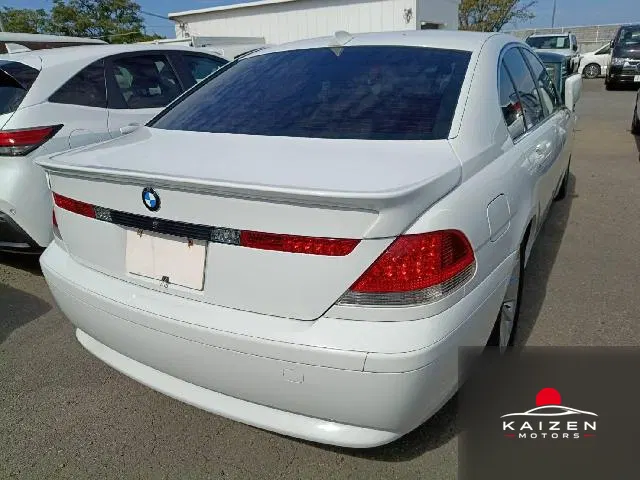 BMW 7 Series 735i 2003 — photo 1 sur 2