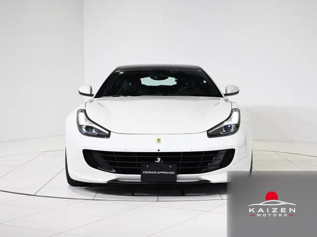 Ferrari GTC4 Lusso 6.3 4WD 2017 — photo 1 sur 8