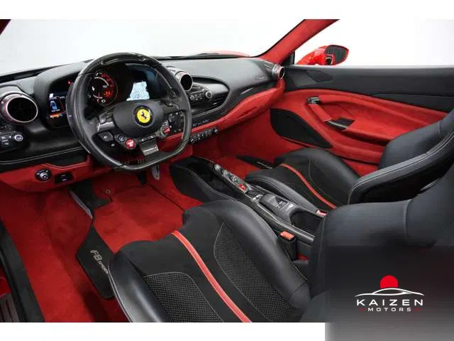 Ferrari F8 Spider F1 DCT 2023 — photo 1 sur 8