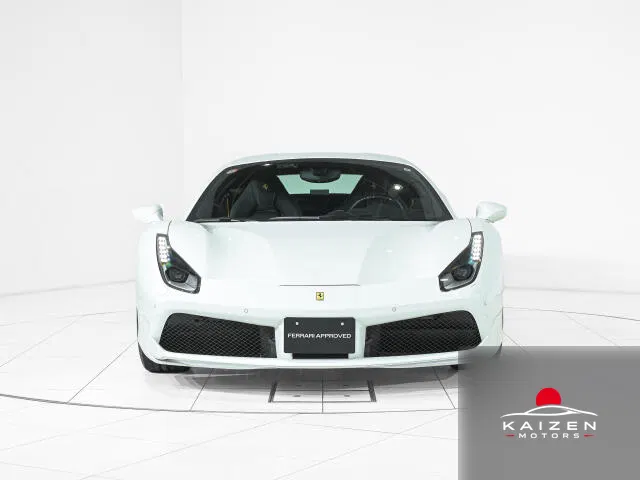 Ferrari 488GTB F1 DCT 2018 — photo 1 sur 8