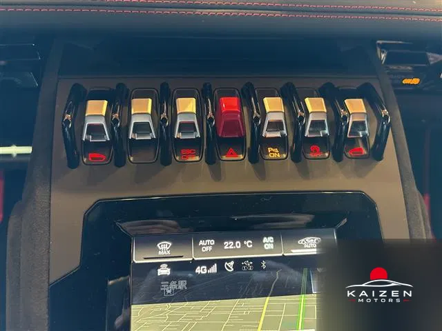 Lamborghini Huracán Sterrato (LDF) 4WD 2025 — photo 1 sur 8