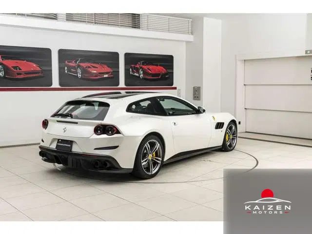 Ferrari GTC4 Lusso 6.3 4WD Bianco Italia 2017 — photo 1 sur 8