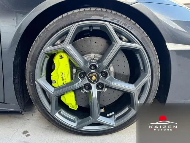 Lamborghini Huracán Spider EVO (LDF) 4WD 2024 — photo 1 sur 8