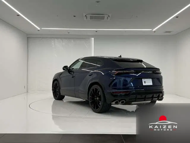 Lamborghini Urus 4.0 4WD Blu Astraeus 2020 — photo 1 sur 8