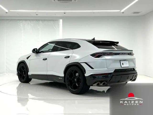 Lamborghini Urus 4WD Bianco Icarus Rims 2023 — photo 1 sur 8