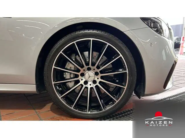 Mercedes-AMG Classe E E53 4WD 2021 — photo 1 sur 8
