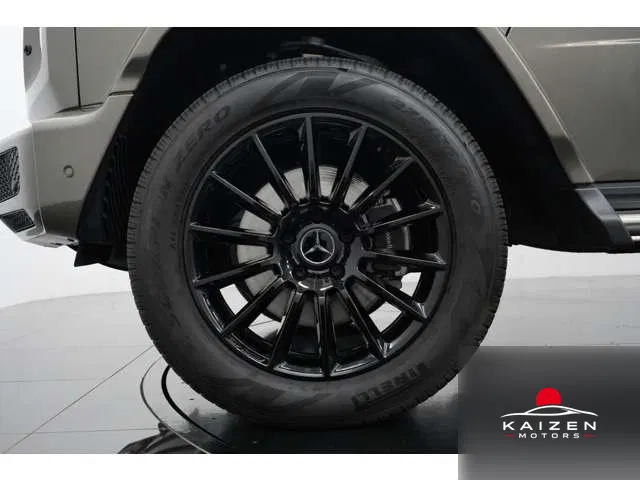 Mercedes-Benz Classe G AMG Line · G400d Diesel Turbo 4WD Luxury Pack 2023 — photo 1 sur 8