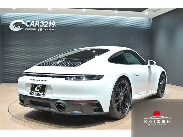 Porsche 911 Carrera GTS PDK 2024 — photo 1 sur 8