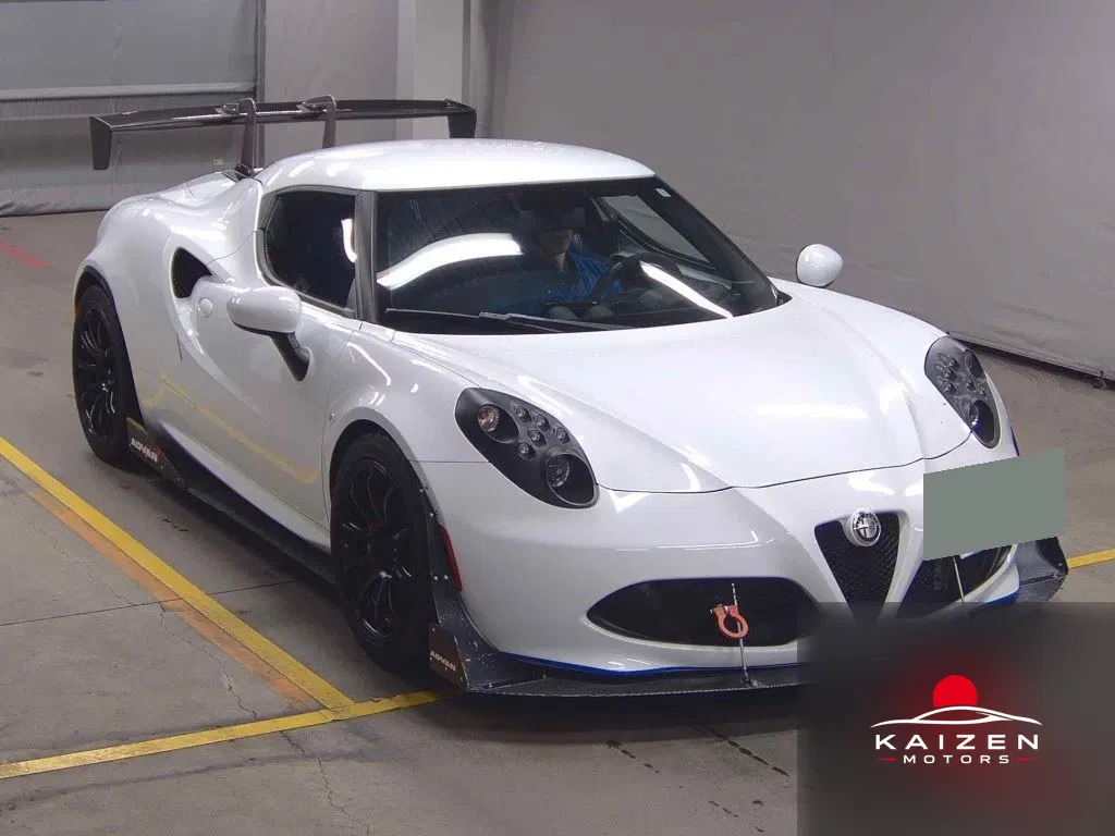 Alfa Romeo 4C 2015 — photo 1 sur 6