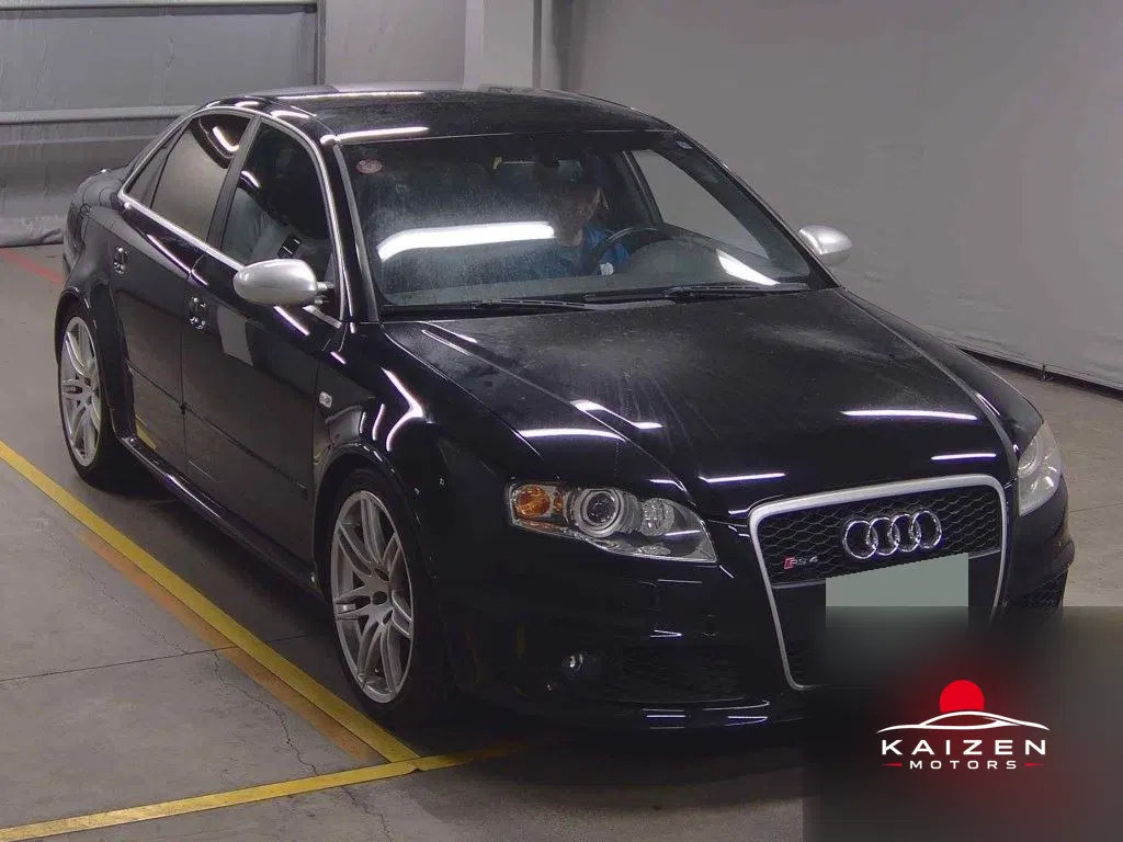 Audi RS4 2006 — photo 1 sur 6