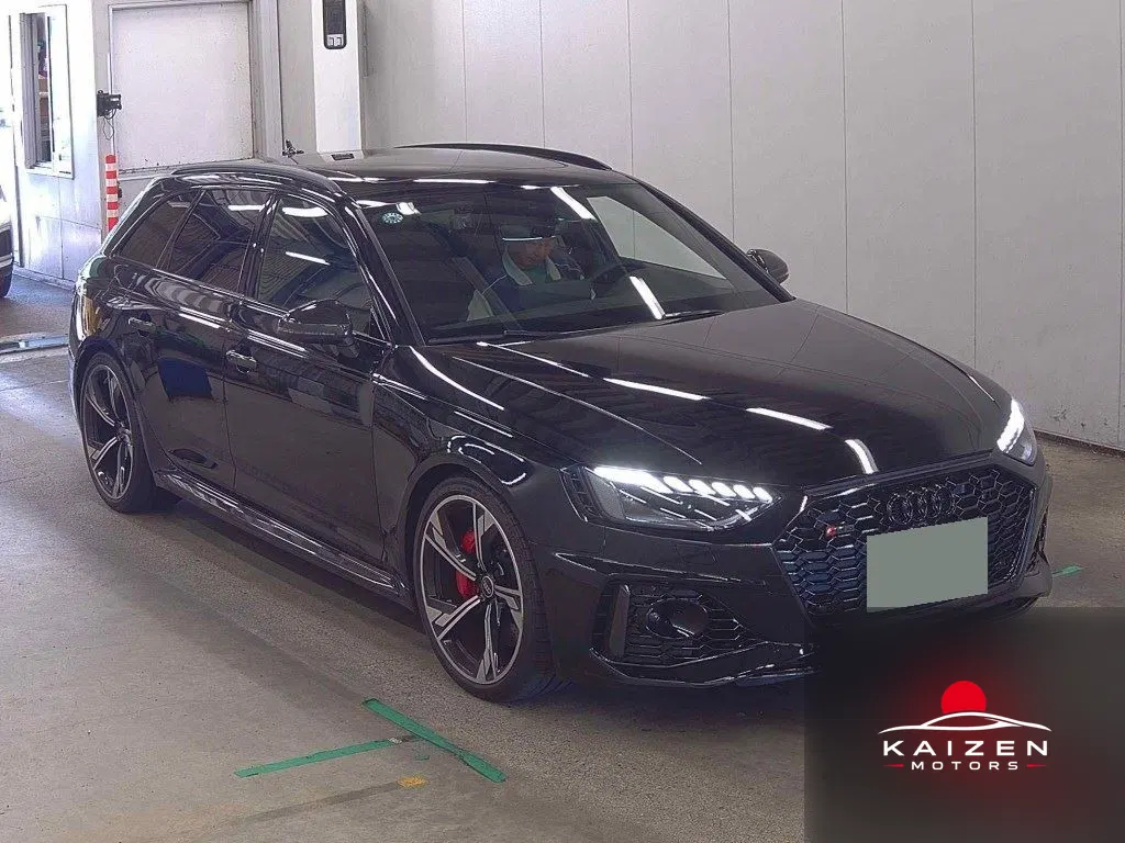 Audi RS4 Avant  2024 importée par Kaizen Motors