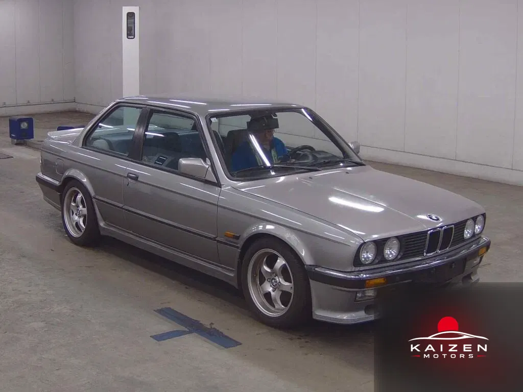 BMW 3 Series 325I Mｰtechnic 1988 — photo 1 sur 6